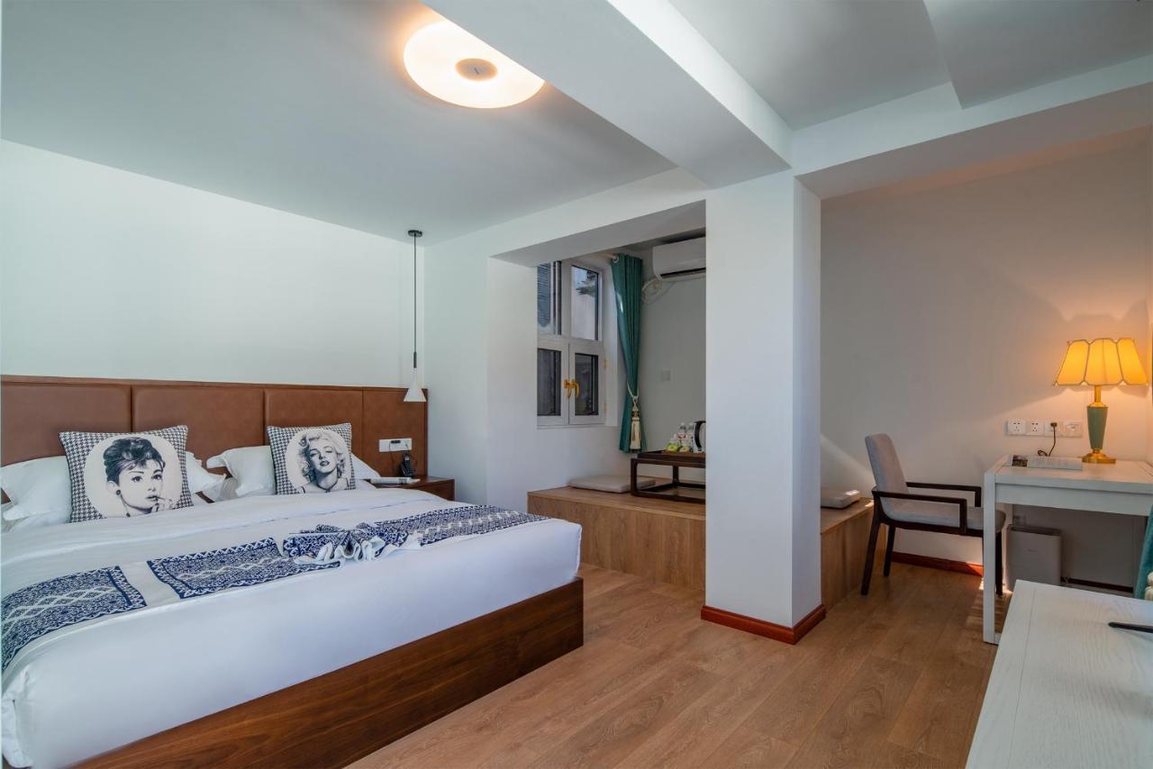 Dali T-hotel Bagian luar foto